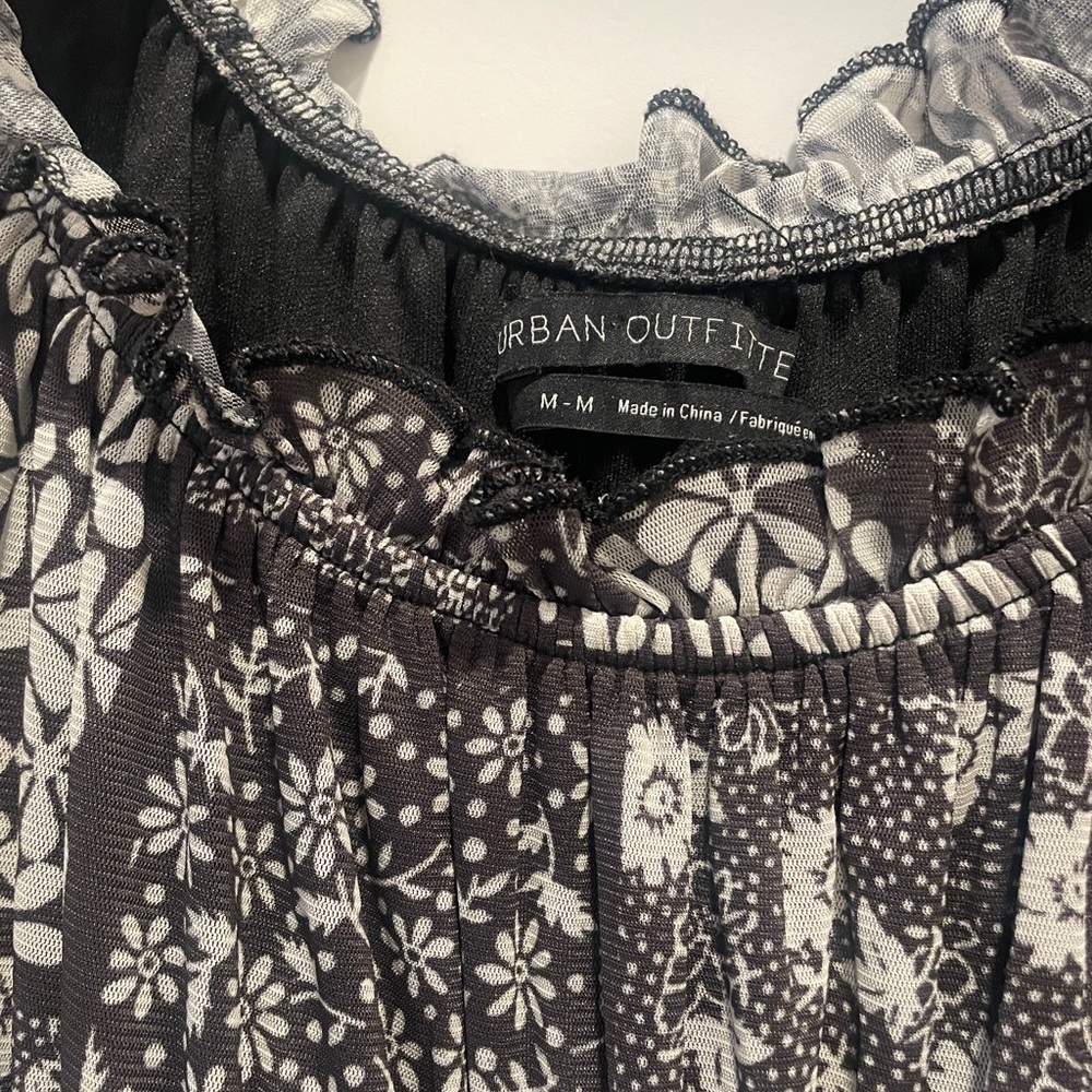Urban Outfitters Romper - Picture 2 of 2